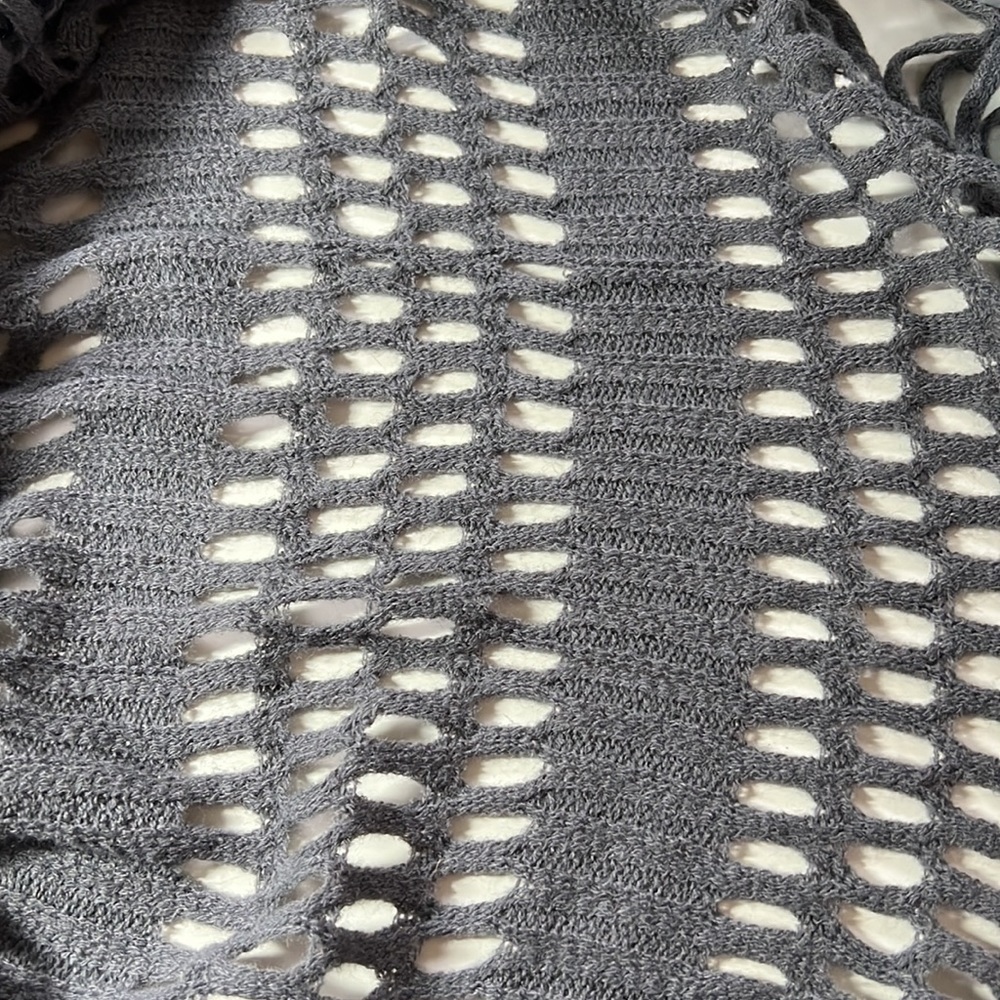 Gray Lattice INFINITY SCARF. - Picture 2 of 2